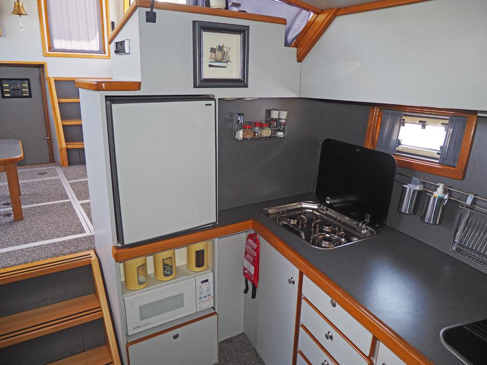 Fore ship, Accommodation